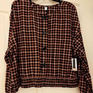 🍁Boho BP plaid top.Stylish! Perfect for the Holidays BONUS surprised jewelry